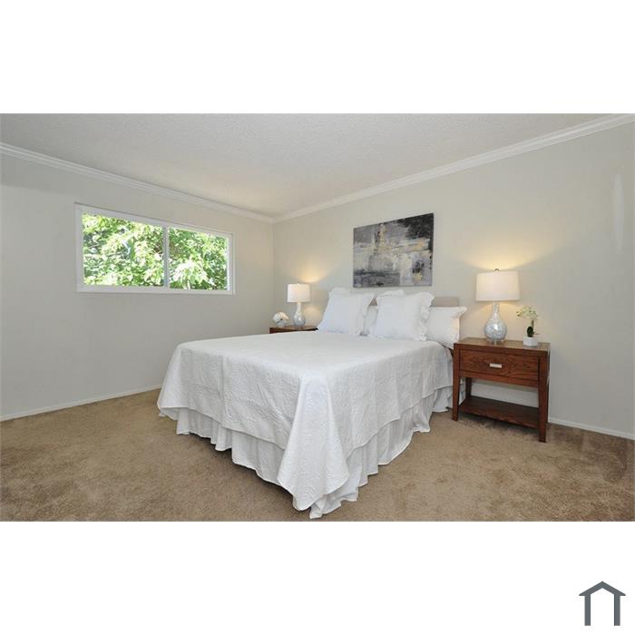 1879 Saint Phillip Ct